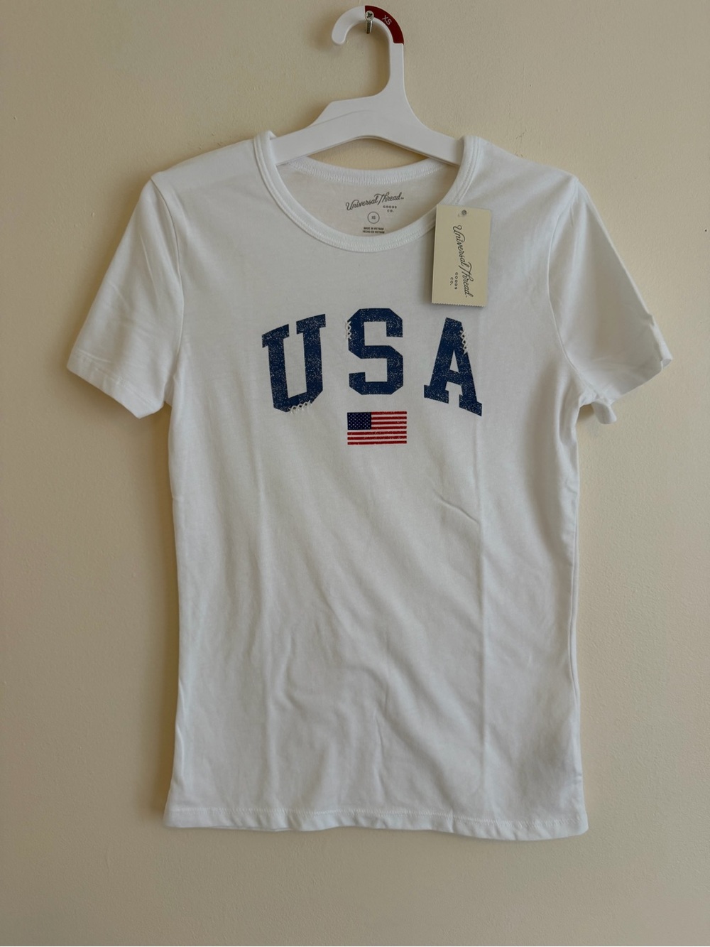 NWT Universal Thread White USA Graphic Short Sleeve Tee Size XS